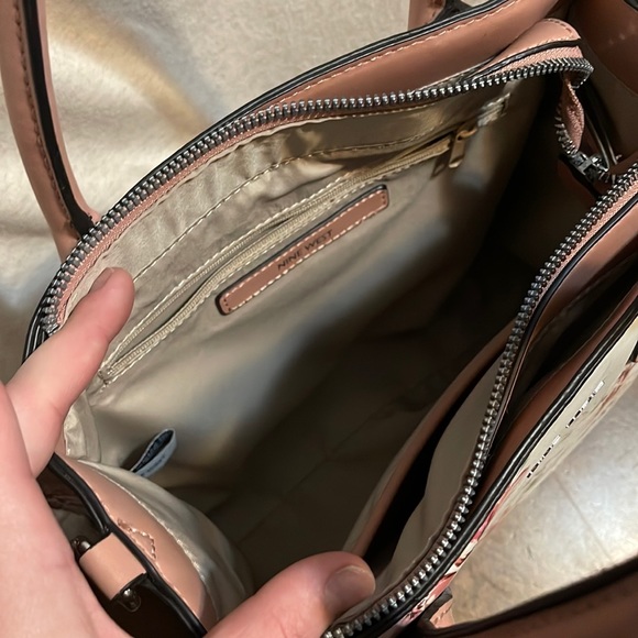 Nine West - Picture 7 of 7